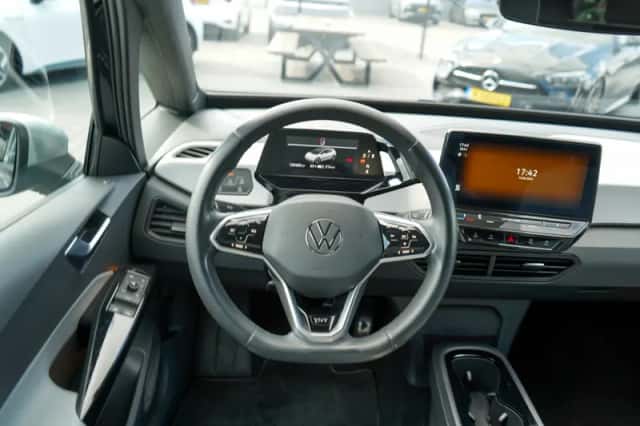 Volkswagen ID.3 (2020) thumbnail 4