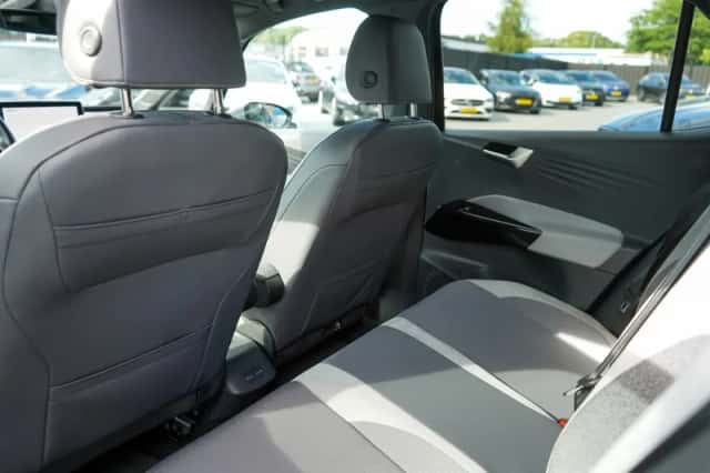 Volkswagen ID.3 (2020) thumbnail 6