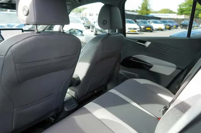 Volkswagen ID.3 (2020) thumbnail 6