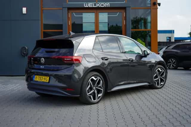 Volkswagen ID.3 (2020) thumbnail 2