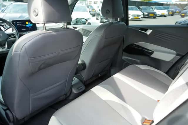 Volkswagen ID.3 (2020) thumbnail 5