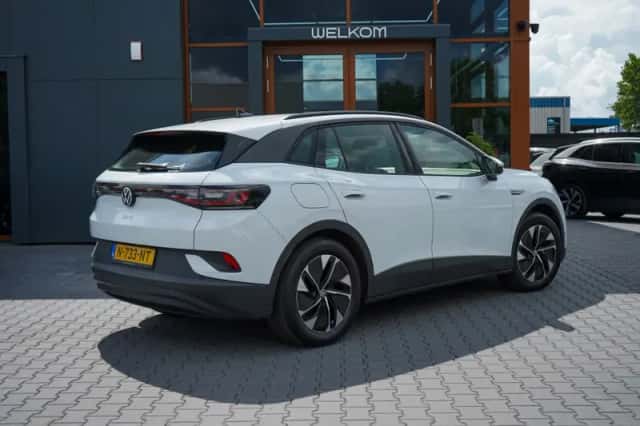 Volkswagen ID.4 (2021) thumbnail 2