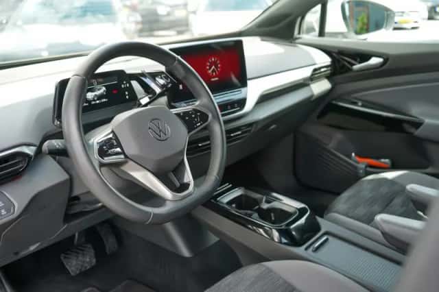 Volkswagen ID.4 (2021) thumbnail 4