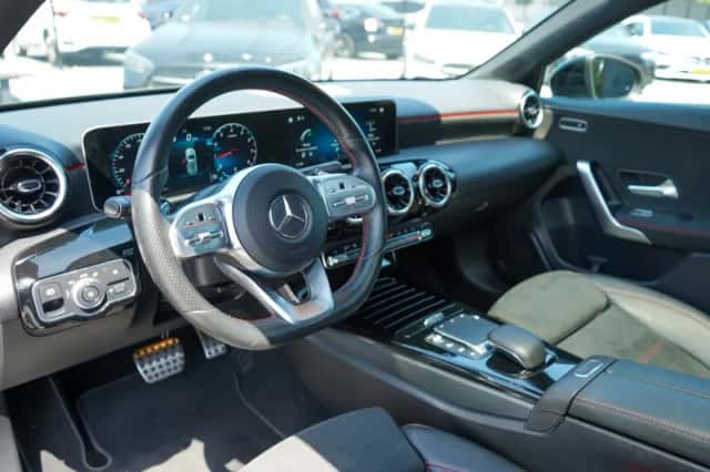 Mercedes-Benz A-Klasse (2020) thumbnail 3
