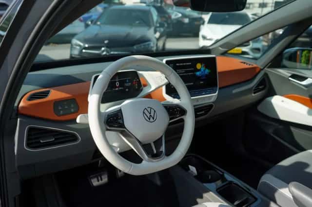 Volkswagen ID.3 (2022) thumbnail 4
