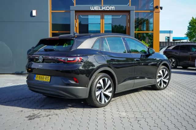 Volkswagen ID.4 (2022) thumbnail 2
