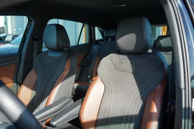 Volkswagen ID.4 (2022) thumbnail 5