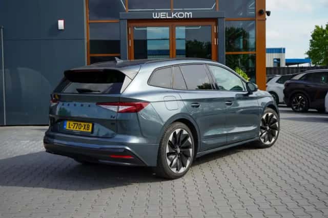 Škoda Enyaq (2021) thumbnail 2