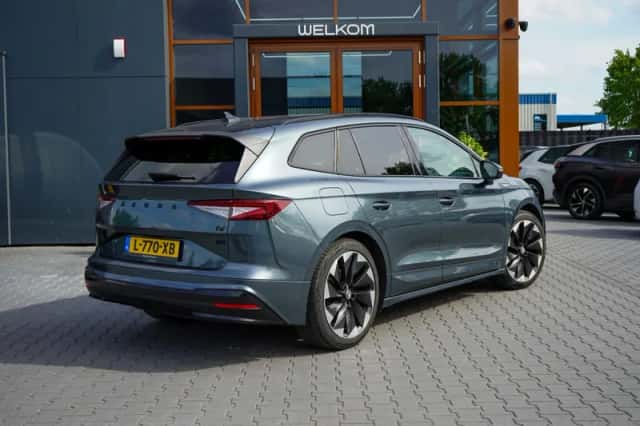 Škoda Enyaq (2021) thumbnail 2
