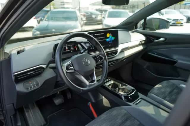 Volkswagen ID.4 (2021) thumbnail 4