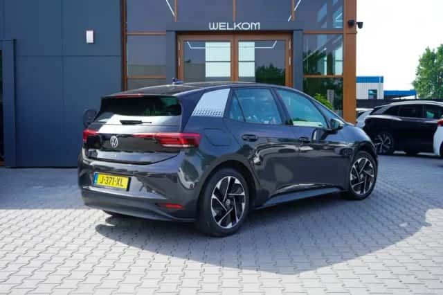Volkswagen ID.3 (2020) thumbnail 2
