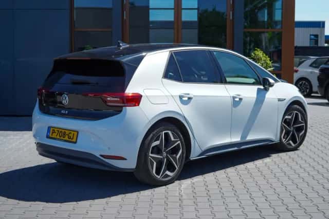 Volkswagen ID.3 (2020) thumbnail 2