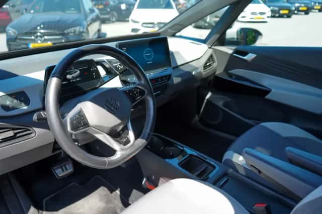 Volkswagen ID.3 (2020) thumbnail 4