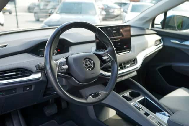 Škoda Enyaq (2021) thumbnail 4