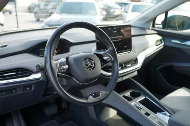Škoda Enyaq (2021) thumbnail 4