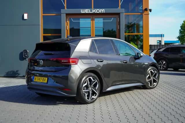 Volkswagen ID.3 (2020) thumbnail 2