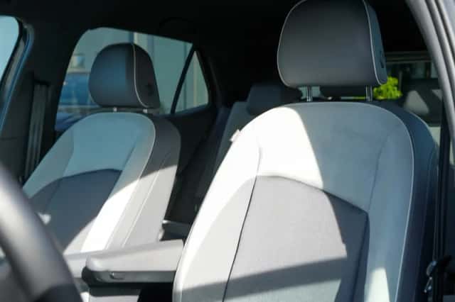 Volkswagen ID.3 (2020) thumbnail 5