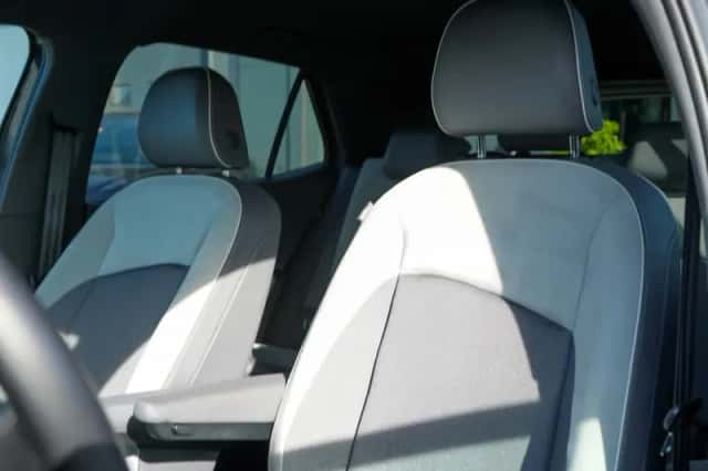 Volkswagen ID.3 (2020) thumbnail 5