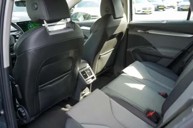 Škoda Enyaq (2021) thumbnail 6