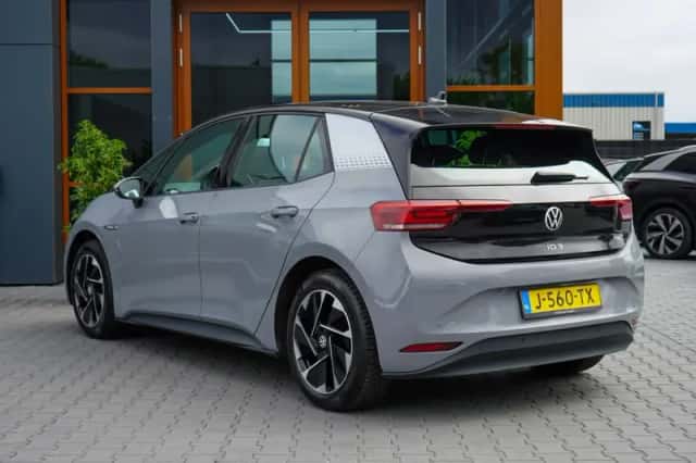 Volkswagen ID.3 (2020) thumbnail 3