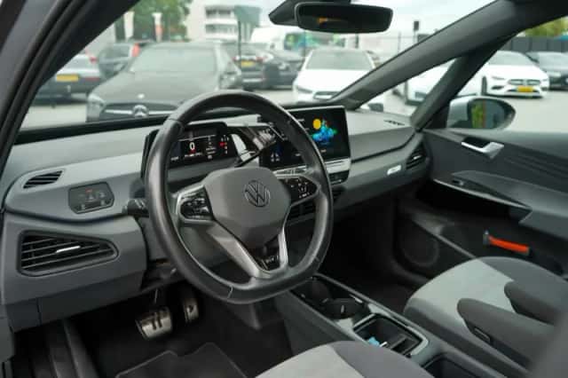 Volkswagen ID.3 (2020) thumbnail 5