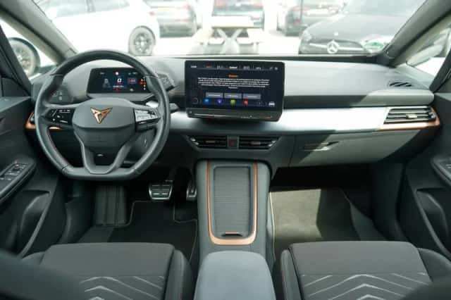CUPRA Born (2022) thumbnail 5