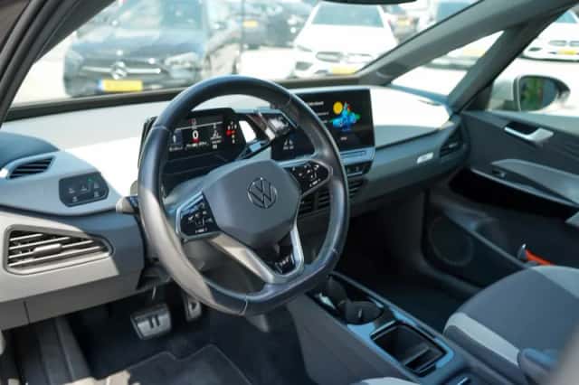 Volkswagen ID.3 (2020) thumbnail 5