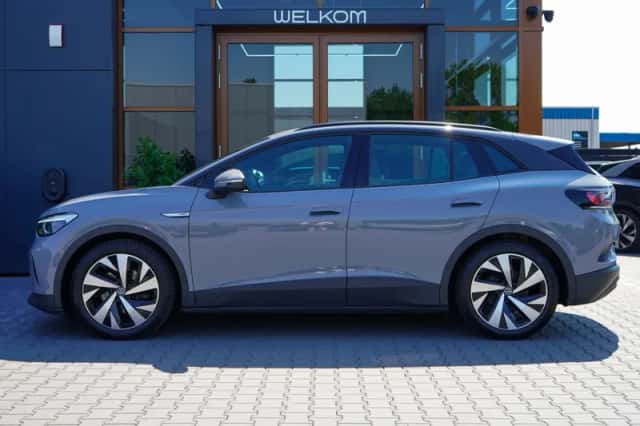 Volkswagen ID.4 (2021) thumbnail 2
