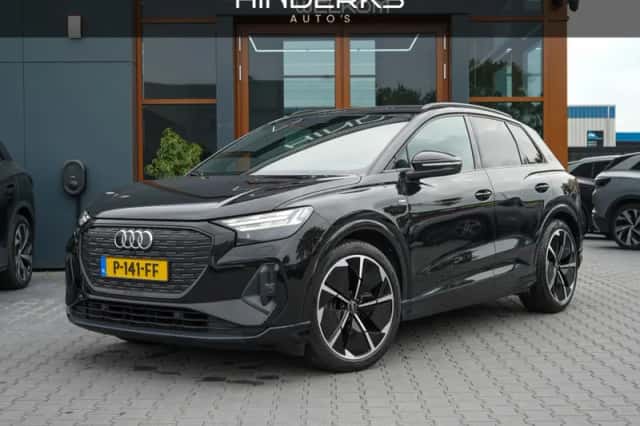 Audi Q4 e-tron (2022) thumbnail 1