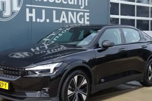 Polestar 2 (2023) thumbnail 1
