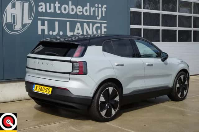 Volvo EX30 (2024) thumbnail 5