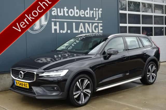 Volvo V60 (2021) thumbnail 3