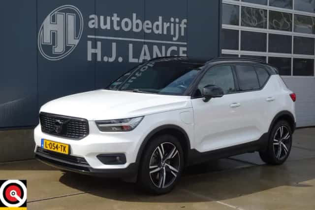 Volvo XC40 (2021) thumbnail 1