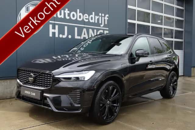 Volvo XC60 (2024) thumbnail 3