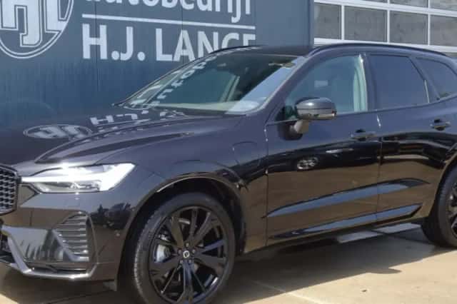 Volvo XC60 (2024) thumbnail 1