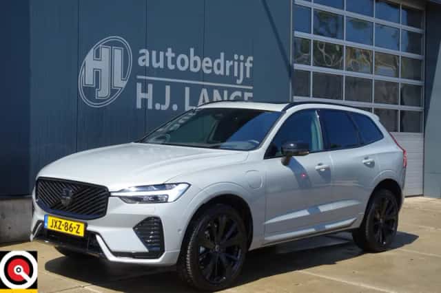 Volvo XC60 (2025) thumbnail 2