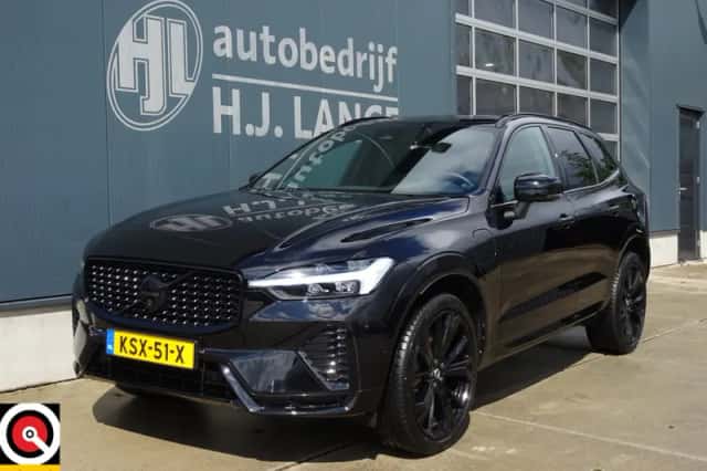 Volvo XC60 (2024) thumbnail 2