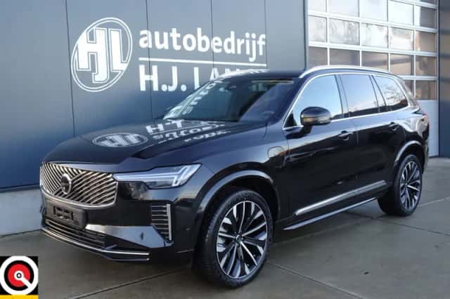 Volvo XC90 (2025) thumbnail 2