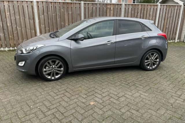 Hyundai i30 (2015) thumbnail 1