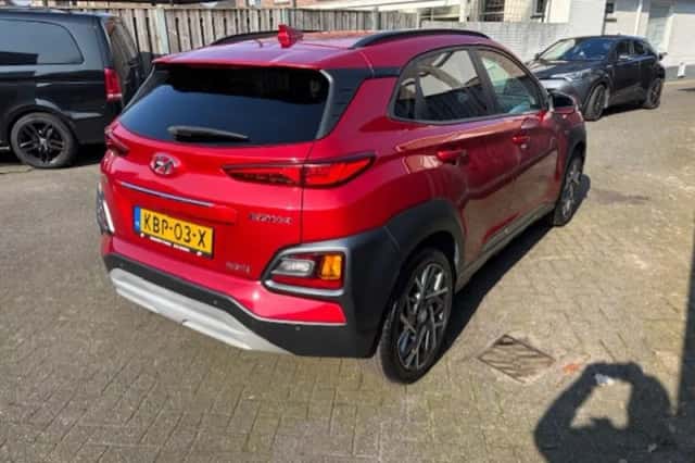 Hyundai Kona (2019) thumbnail 4