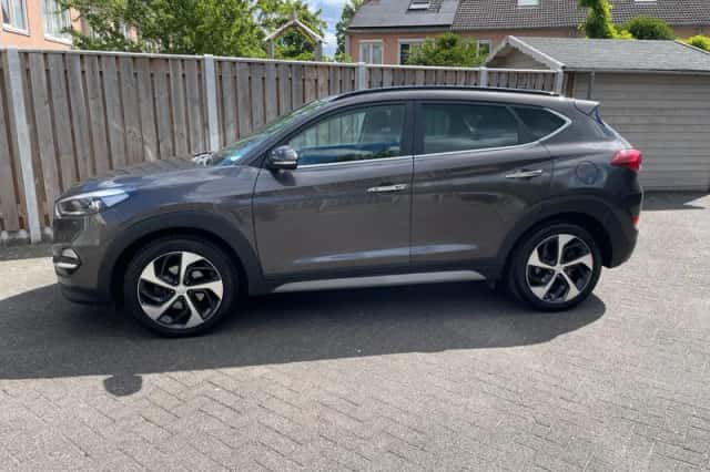 Hyundai Tucson (2018) thumbnail 1
