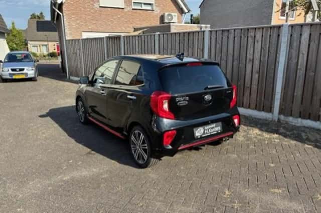 Kia Picanto (2018) thumbnail 2