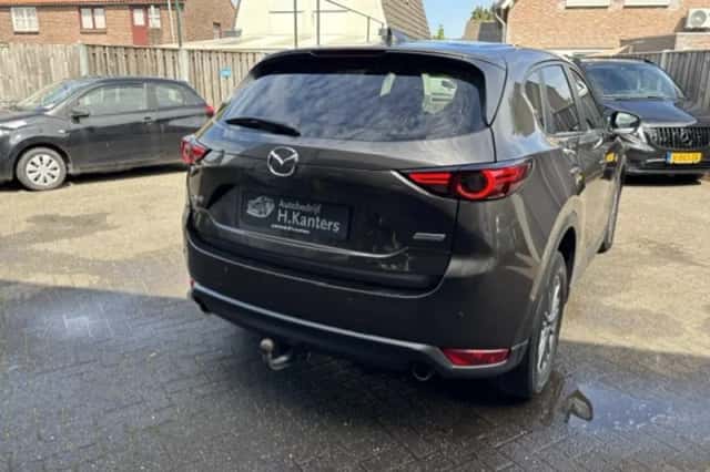 Mazda CX-5 (2018) thumbnail 2
