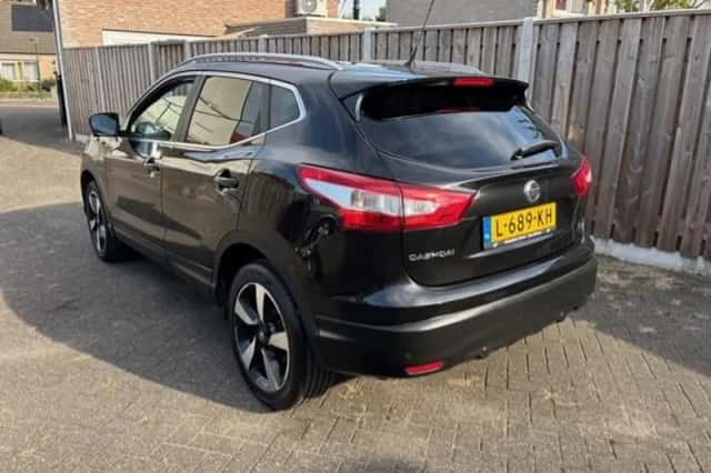 Nissan Qashqai (2017) thumbnail 3