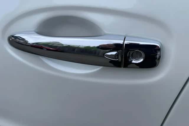 Nissan X-Trail (2017) thumbnail 6