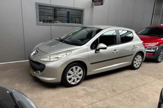 Peugeot 207 (2007) thumbnail 1