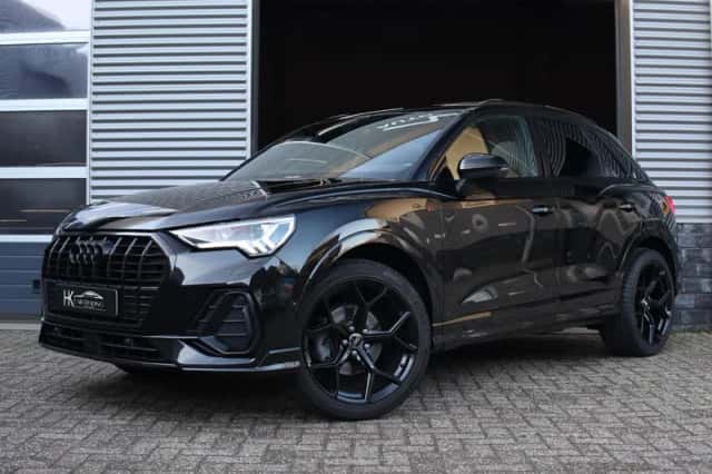 Audi Q3 (2019) thumbnail 1