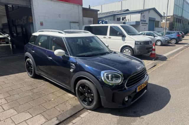 MINI Countryman (2020) thumbnail 3