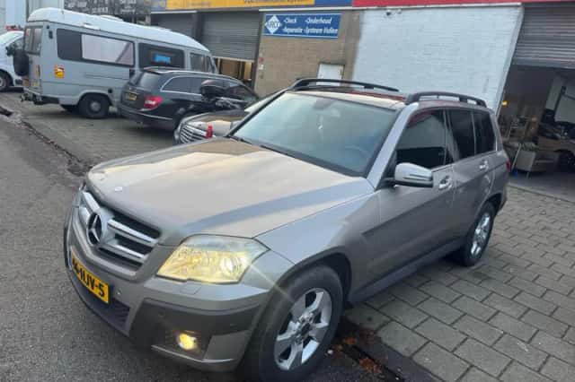 Mercedes-Benz GLK-Klasse (2009) thumbnail 2