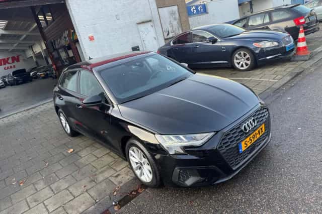 Audi A3 (2023) thumbnail 4